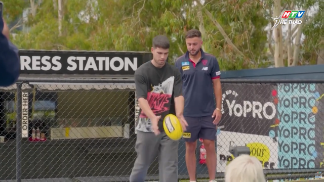 Carlos Alcaraz giao lưu pickleball trước thềm Australian Open- Ảnh 2.