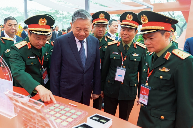 Tổng Bí thư Tô Lâm dự lễ khởi công nhà máy chế tạo chip bán dẫn tại Viettel - Ảnh 3.