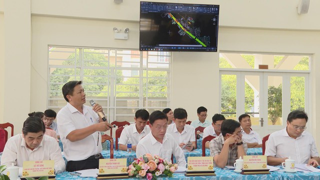 Lãnh đạo TP. Hồ Chí Minh kiểm tra tiến độ bồi thường, giải phóng mặt bằng dự án Vành đai 2 - Ảnh 1.