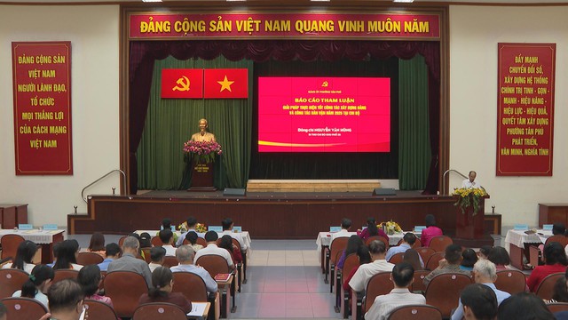 Phường Tân Phú đẩy mạnh chuyển đổi số trong công tác xây dựng Đảng - Ảnh 1.