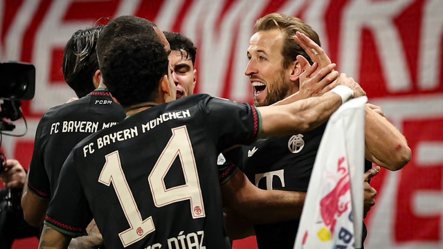 Bayern Munich cán mốc 100 bàn thắng trên mọi đấu trường - Ảnh 1.