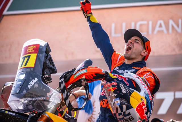 Dakar Rally: Benavides giành chiến thắng sít sao nhất lịch sử - Ảnh 1.