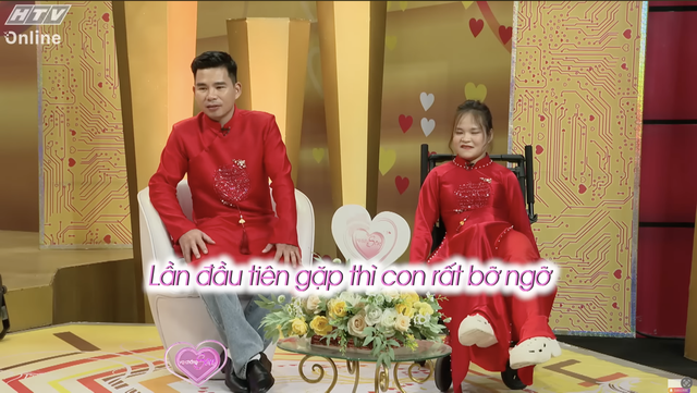 Vợ chồng son: Chuyện tình cổ tích của cô gái ngồi xe lăn và chàng thợ điện - Ảnh 2.