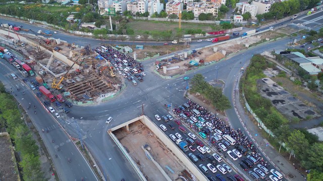 Công trình trọng điểm Vành đai 3 thi công xuyên Tết, quyết tâm về đích đúng hẹn - Ảnh 2.