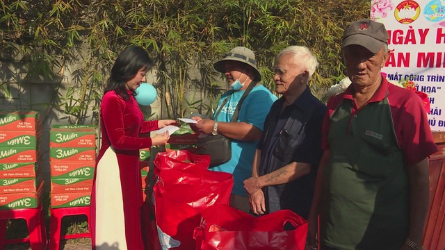 Phường Phú Lợi tổ chức “Ngày hội Văn minh – Xuân nghĩa tình” lan tỏa tinh thần sống xanh - Ảnh 1.