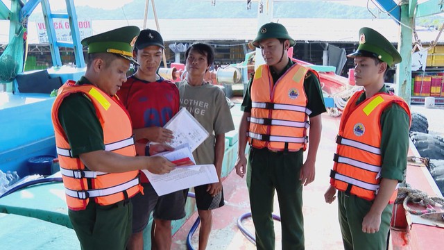 Bộ đội Biên phòng TP. Hồ Chí Minh tăng cường sẵn sàng chiến đấu, bảo đảm an ninh tuyến biên giới biển dịp Tết Dương lịch 2026 - Ảnh 3.