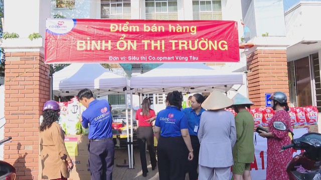 Coop Mart Vũng Tàu tổ chức điểm bán hàng lưu động bình ổn thị trường dịp đầu năm 2026 - Ảnh 3.