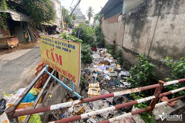 Kênh ô nhiễm ở TP. Hồ Chí Minh sắp 'lột xác' thành đường 4 làn xe - Ảnh 1.