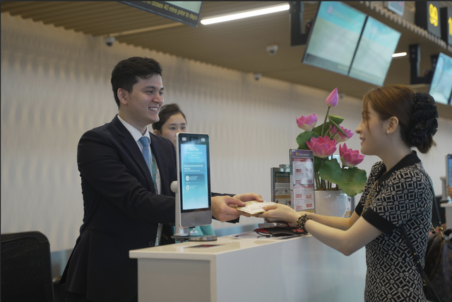 Vietnam Airlines khai thác hơn 1.300 chuyến bay đêm dịp Tết Nguyên đán 2026 - Ảnh 1.