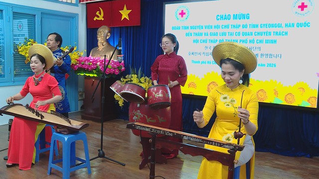 TP. Hồ Chí Minh giao lưu tình nguyện viên Hội Chữ thập đỏ tỉnh Gyeonggi (Hàn Quốc) - Ảnh 2.