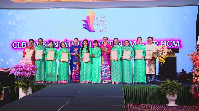 Áo dài Việt Nam: Từ di sản đời thường đến khát vọng vươn tầm quốc tế - Ảnh 5.