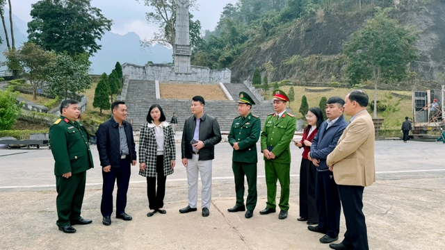 THTT Cầu truyền hình “Hai tay gây dựng một sơn hà” trên HTV1- Ảnh 2.