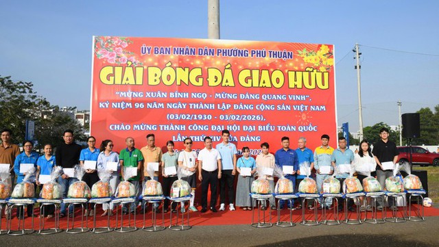 Giải bóng đá tứ hùng TP. Hồ Chí Minh 2026 Mừng Xuân – Mừng Đảng - Ảnh 3.