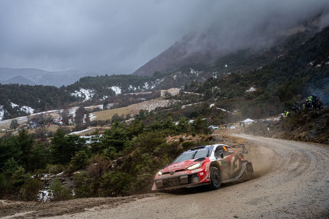 Giải Rally Monte Carlo: Oliver Solberg tiến gần đến kỷ lục - Ảnh 1.