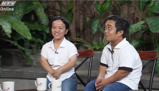 Người chung quanh ta - Tập 12: Vợ chồng "tí hon" cùng viết nên điều kỳ diệu- Ảnh 3.