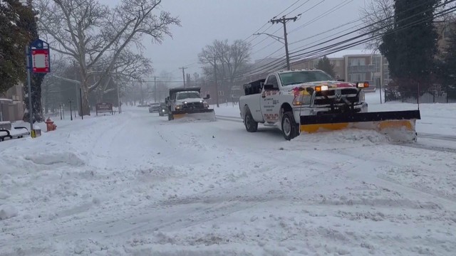 Bão mùa đông gây tê liệt nhiều nơi tại Mỹ - Ảnh 1.