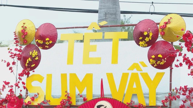 Tết sum vầy, ấm lòng người lao động tại TP. Hồ Chí Minh- Ảnh 1.