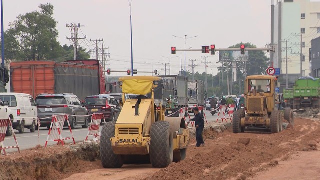 60 Giây ngày 27/1/2026 | Dự án mở rộng Quốc lộ 13 phía Bắc TP. Hồ Chí Minh: Nhiều đoạn đường đã hoàn thiện - Ảnh 1.