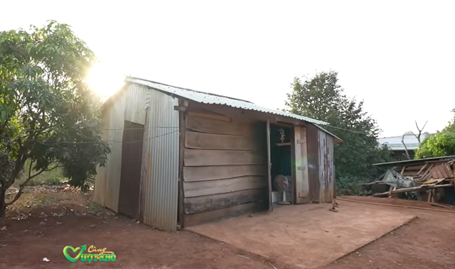 Cùng Vượt Khó - Tập 13: Mẹ đơn thân nuôi 3 con nhỏ mắc bệnh nan y - Ảnh 2.