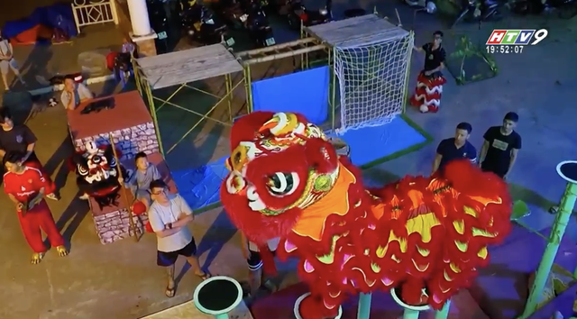 Nghiệp múa lân: Khi mưu sinh hòa quyện cùng đam mê cháy bỏng - Ảnh 4.