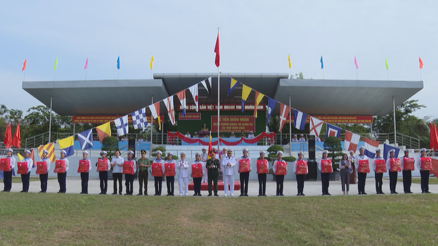 Bộ Tư lệnh Vùng 2 Hải quân tiễn hơn 500 quân nhân hoàn thành nghĩa vụ trở về địa phương- Ảnh 1. Bộ Tư lệnh Vùng 2 Hải quân tiễn hơn 500 quân nhân hoàn thành nghĩa vụ trở về địa phương- Ảnh 1.