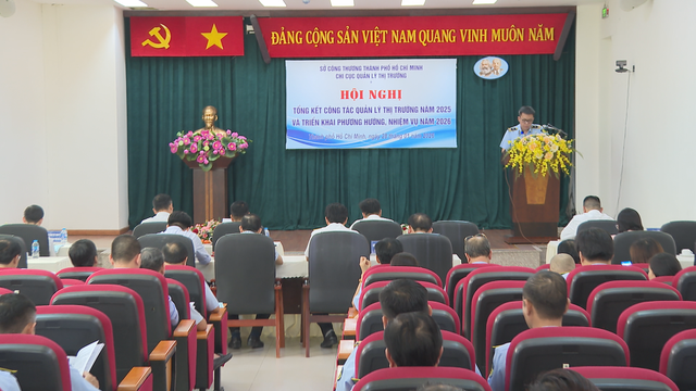 Tăng cường kiểm soát hàng lậu, hàng giả dịp Tết - Ảnh 1.