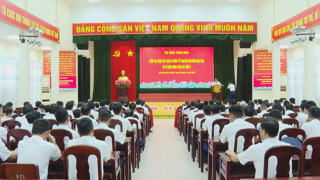 Trung tướng Lê Quang Đạo kiểm tra, chúc Tết Bộ Tư lệnh Vùng Cảnh sát biển 3 - Ảnh 5.