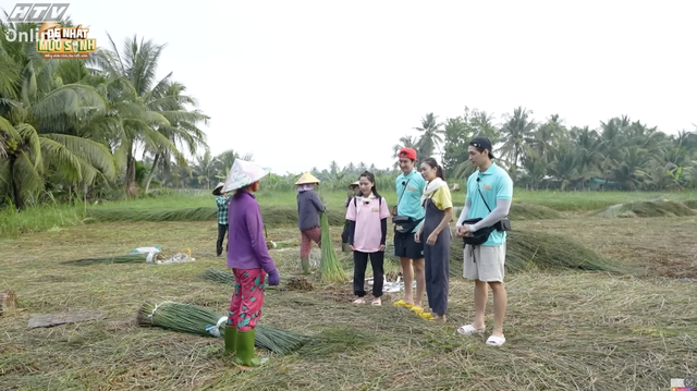 Đệ nhất mưu sinh - Tập 4: Huy Khánh bất ngờ ngất xỉu trong lúc làm việc tại ruộng lác - Ảnh 1.