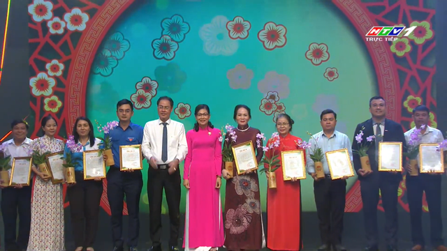 Tết nghĩa tình - Xuân Bính Ngọ 2026: THTT lúc 19g30 tối nay (6/1) trên HTV1- Ảnh 1. Tết nghĩa tình - Xuân Bính Ngọ 2026: THTT lúc 19g30 tối nay (6/1) trên HTV1- Ảnh 1.