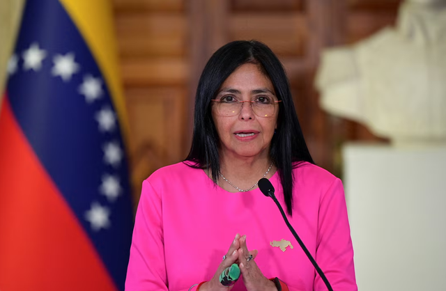 Quân đội Venezuela công nhận Phó Tổng thống Delcy Rodriguez là quyền Tổng thống lâm thời- Ảnh 1.