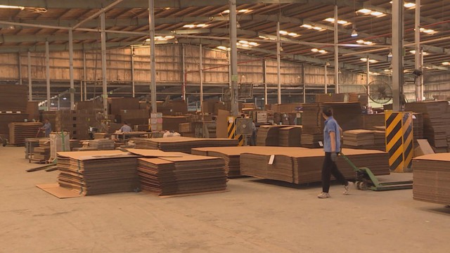 Doanh nghiệp tại TP. Hồ Chí Minh hoàn tất điều chỉnh lương, tạo động lực cho người lao động - Ảnh 1.