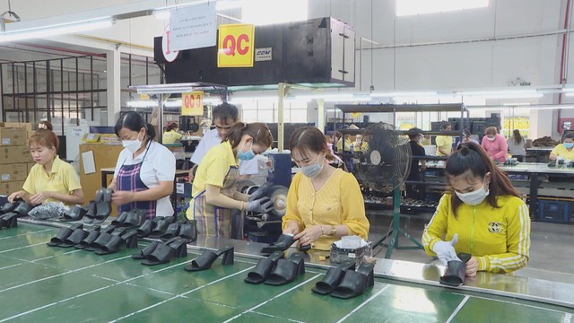 Doanh nghiệp tại TP. Hồ Chí Minh hoàn tất điều chỉnh lương, tạo động lực cho người lao động - Ảnh 3.