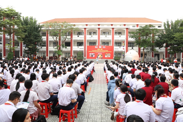 Tích cực tuyên truyền an toàn giao thông đối với học sinh  - Ảnh 1.