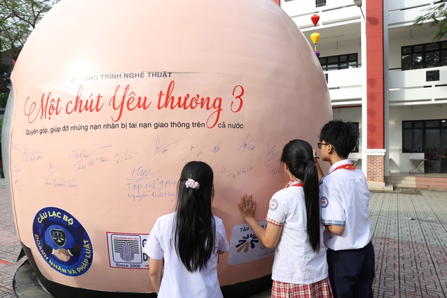 Tích cực tuyên truyền an toàn giao thông đối với học sinh  - Ảnh 6.