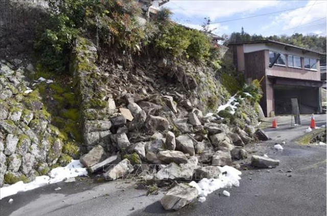 Nhật Bản: Động đất mạnh 6,4 độ, ít nhất 6 người bị thương - Ảnh 1.