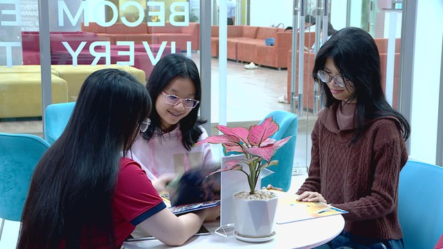 Thời sự HTV ngày 9/1/2026 | Phát triển không gian công cộng, TP. Hồ Chí Minh tạo điểm chụp ảnh đón Tết - Ảnh 2.