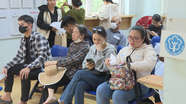 TP. Hồ Chí Minh: Nhận tiền an sinh xã hội qua VNeID nhanh chóng, bảo mật chỉ với 6 bước - Ảnh 2.