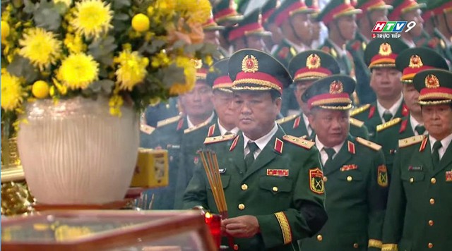 Trực tiếp: Lễ viếng, lễ truy điệu hài cốt liệt sĩ đã anh dũng hy sinh vì độc lập, tự do của Tổ quốc Việt Nam xã hội chủ nghĩa: Ngày hôm nay các Anh đã trở về - Ảnh 16.