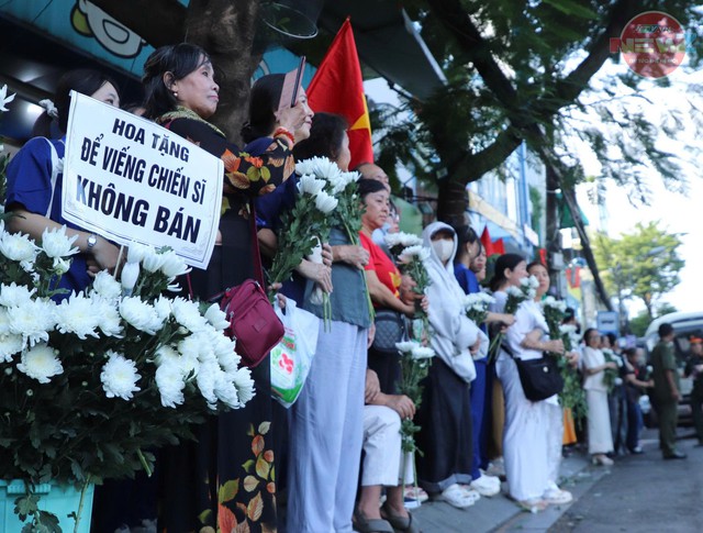 Trực tiếp: Lễ viếng, lễ truy điệu hài cốt liệt sĩ đã anh dũng hy sinh vì độc lập, tự do của Tổ quốc Việt Nam xã hội chủ nghĩa: Ngày hôm nay các Anh đã trở về - Ảnh 3.