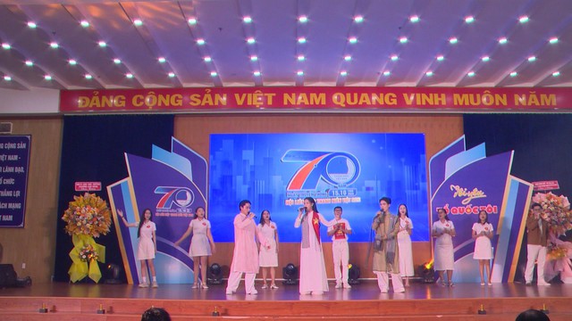 Phường Chợ Quán kỷ niệm 70 năm Ngày truyền thống Hội Liên hiệp Thanh niên Việt Nam | Thời sự trưa HTV ngày 16/10/2026- Ảnh 1.