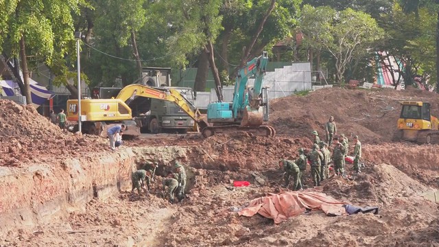 TP. Hồ Chí Minh: Xe buýt điện 2 tầng đầu tiên đi vào hoạt động | 60 Giây Sáng ngày 21/10/2026 - Ảnh 2.