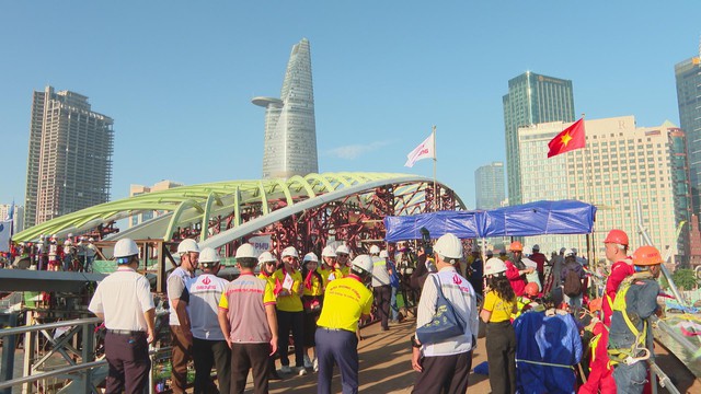 Hợp long cầu đi bộ đi qua Sông Sài Gòn - Dấu ấn kỹ thuật, nối nhịp đô thị - Ảnh 3.