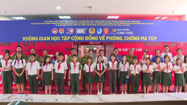 Công an TP. Hồ Chí Minh tăng cường phòng chống ma túy từ trường học | Thời sự HTV ngày 23/10/2026  - Ảnh 1.