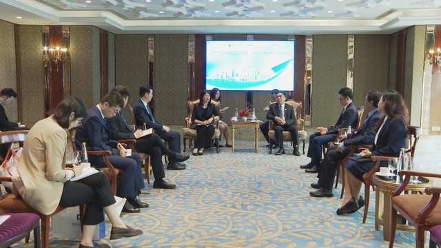 Lãnh đạo TP. Hồ Chí Minh tiếp Phó Chủ nhiệm Trung tâm Nghiên cứu Phát triển Quốc vụ viện Trung Quốc | Thời sự HTV ngày 29/10/2026 - Ảnh 1.