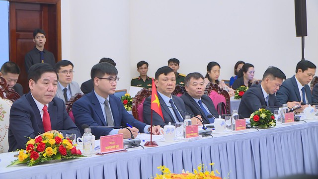 Hội đàm giữa Bộ Quốc phòng Việt Nam và Hội đồng Quốc gia Mặt trận Đoàn kết Phát triển Tổ quốc Campuchia | Thời sự trưa HTV ngày 3/10/2026 - Ảnh 1.