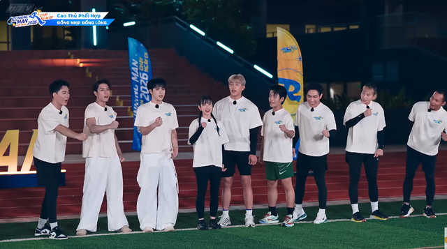 Trấn Thành bất lực trước màn hô slogan của khối thể thao | Tập 10 Running Man 4 - Chạy Ngay Đi - Ảnh 1.