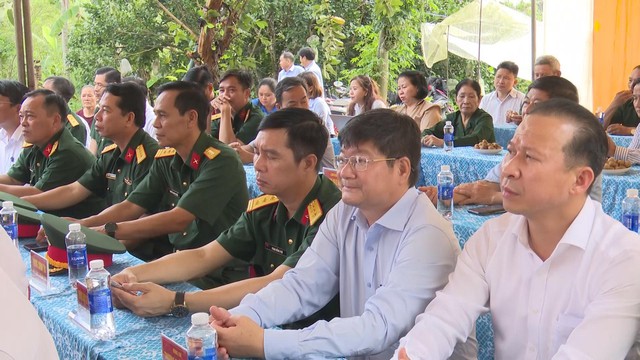 Công bố quyết định về công tác cán bộ tại phường Thạnh Mỹ Tây | Thời sự trưa HTV ngày 5/10/2026- Ảnh 3.