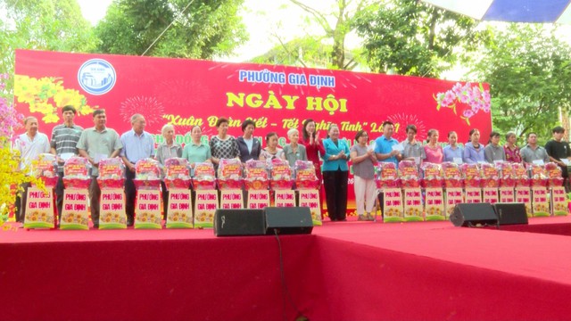 Nhiều hoạt động ý nghĩa trong ngày hội “Xuân đoàn kết - Tết nghĩa tình” tại phường Gia Định - Ảnh 2.