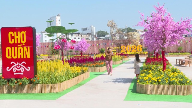 TP. Hồ Chí Minh “thay áo mới” loạt khu đất vàng, sẵn sàng đón người dân du xuân - Ảnh 2.