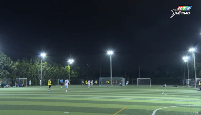 Bóng đá giao hữu: Xuân kết nối – Xuân yêu thương  - Ảnh 3.